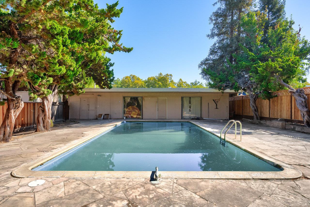 Detail Gallery Image 42 of 92 For 1190 Emory St, San Jose,  CA 95126 - 6 Beds | 3/2 Baths