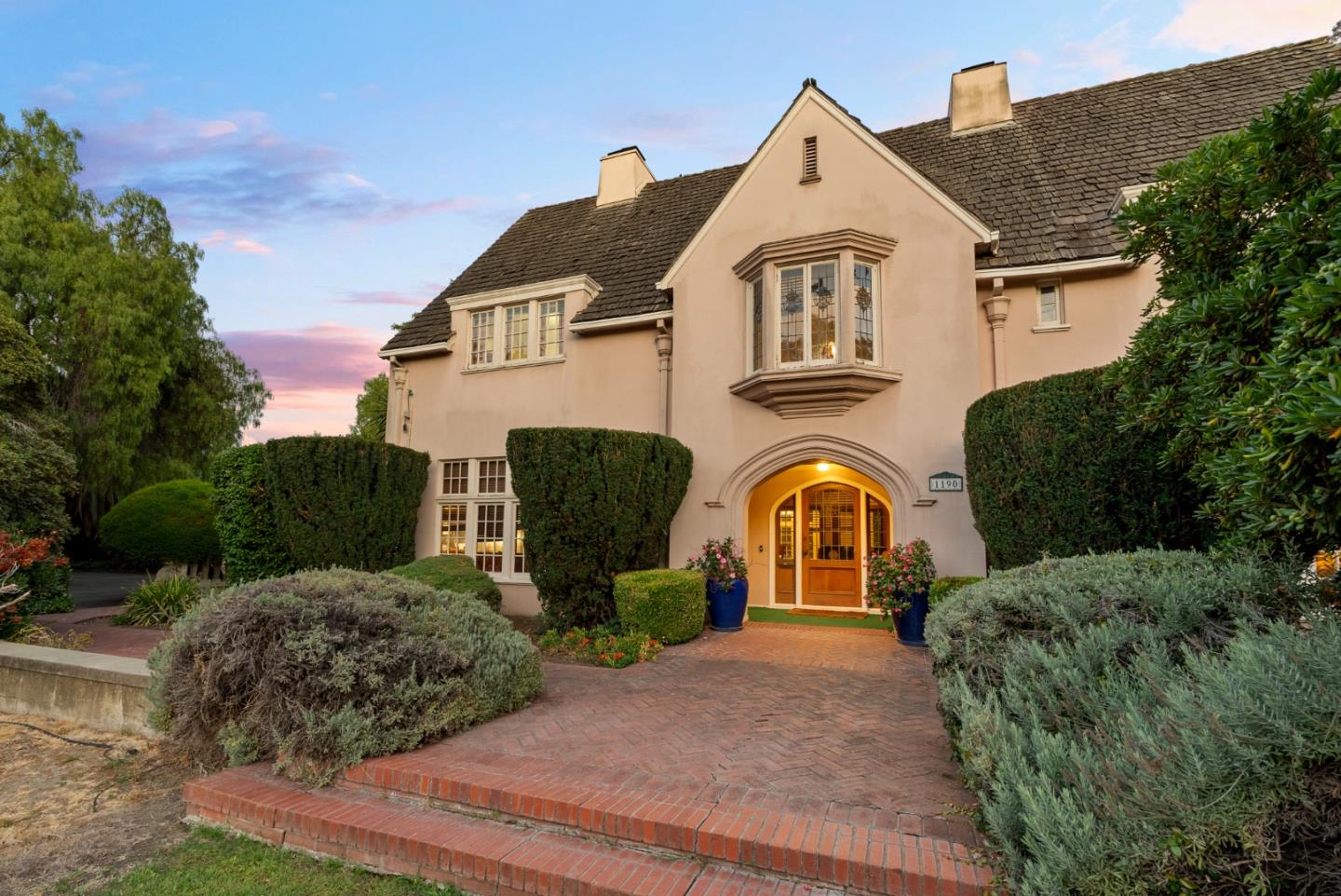 Detail Gallery Image 49 of 92 For 1190 Emory St, San Jose,  CA 95126 - 6 Beds | 3/2 Baths