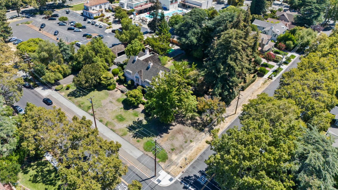 Detail Gallery Image 60 of 92 For 1190 Emory St, San Jose,  CA 95126 - 6 Beds | 3/2 Baths