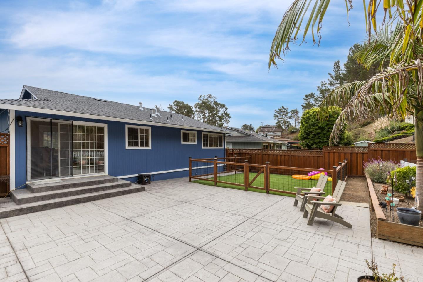 Detail Gallery Image 11 of 24 For 1048 Banyan Way, Pacifica,  CA 94044 - 4 Beds | 2 Baths