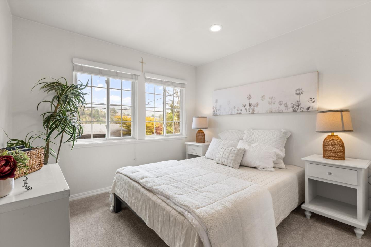 Detail Gallery Image 19 of 24 For 1048 Banyan Way, Pacifica,  CA 94044 - 4 Beds | 2 Baths