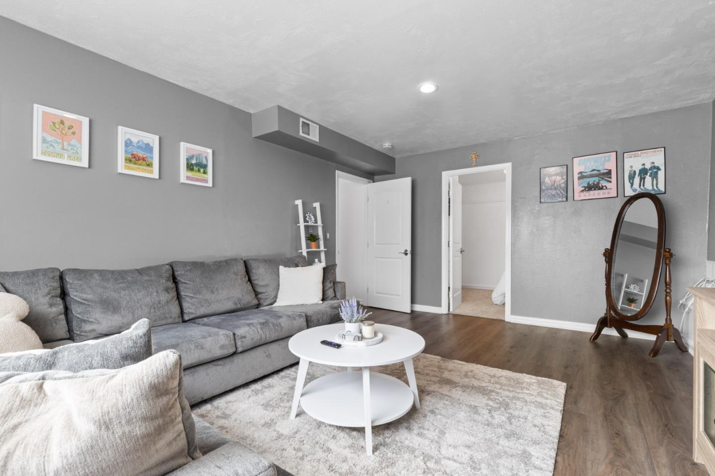 Detail Gallery Image 23 of 24 For 1048 Banyan Way, Pacifica,  CA 94044 - 4 Beds | 2 Baths