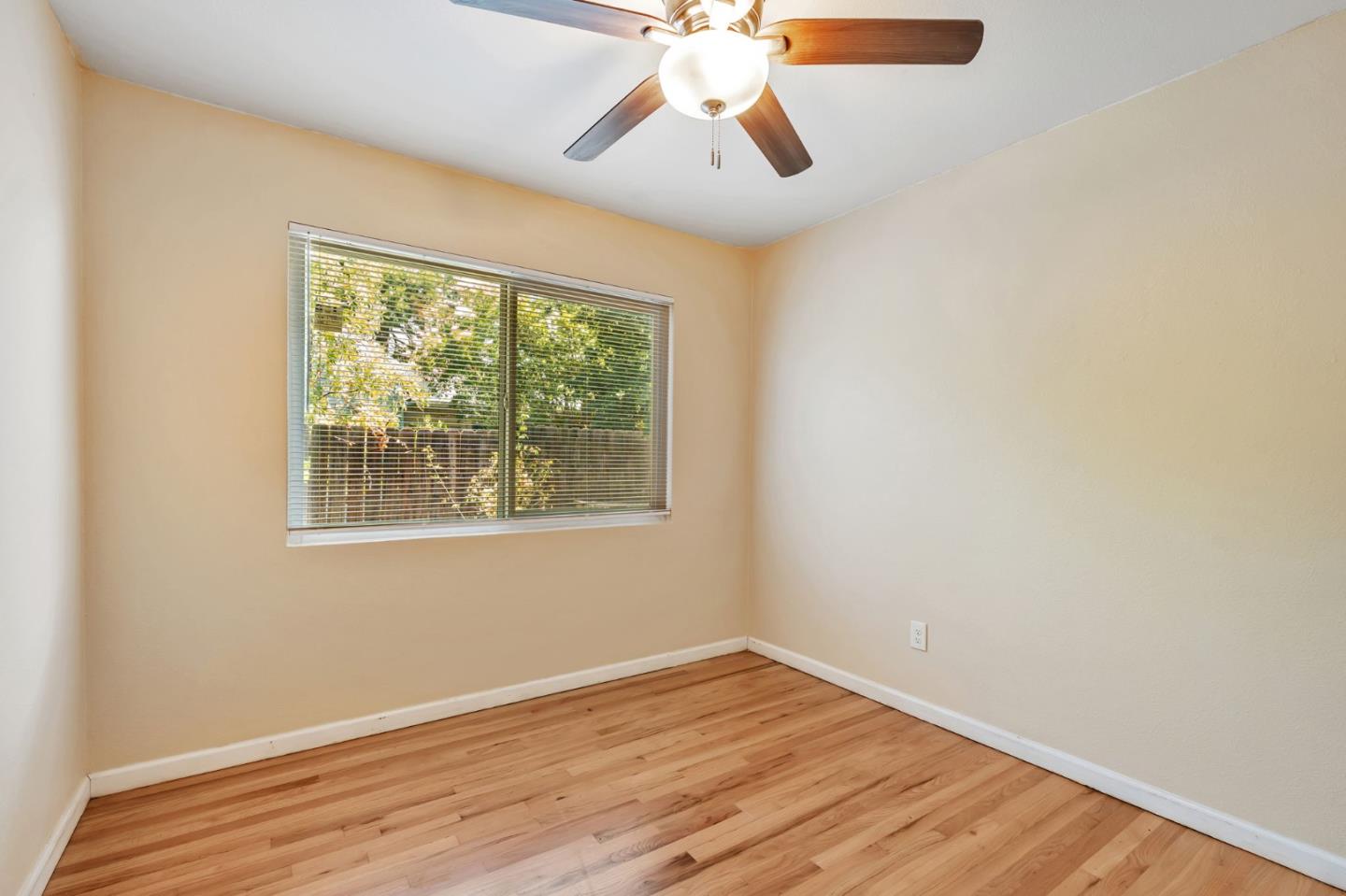 Detail Gallery Image 15 of 24 For 2624 N Center St, Stockton,  CA 95204 - 4 Beds | 2 Baths