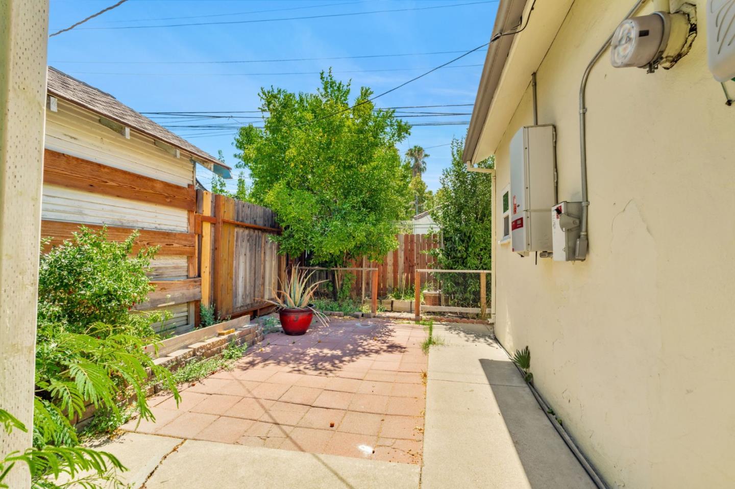 Detail Gallery Image 22 of 24 For 2624 N Center St, Stockton,  CA 95204 - 4 Beds | 2 Baths