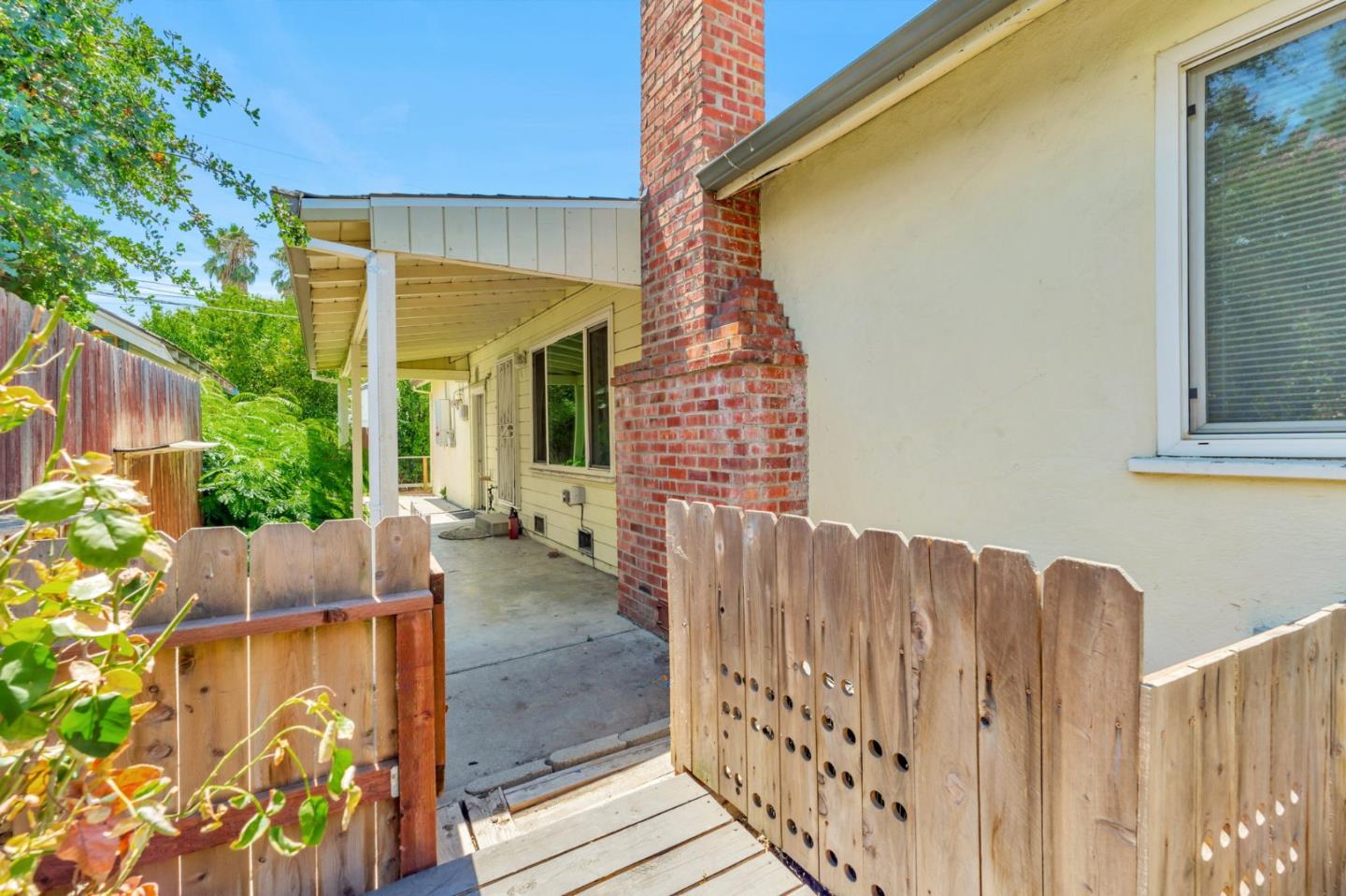 Detail Gallery Image 23 of 24 For 2624 N Center St, Stockton,  CA 95204 - 4 Beds | 2 Baths