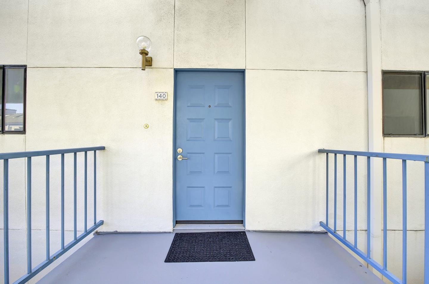 Detail Gallery Image 2 of 37 For 4681 Albany Cir #140,  San Jose,  CA 95129 - 1 Beds | 1 Baths