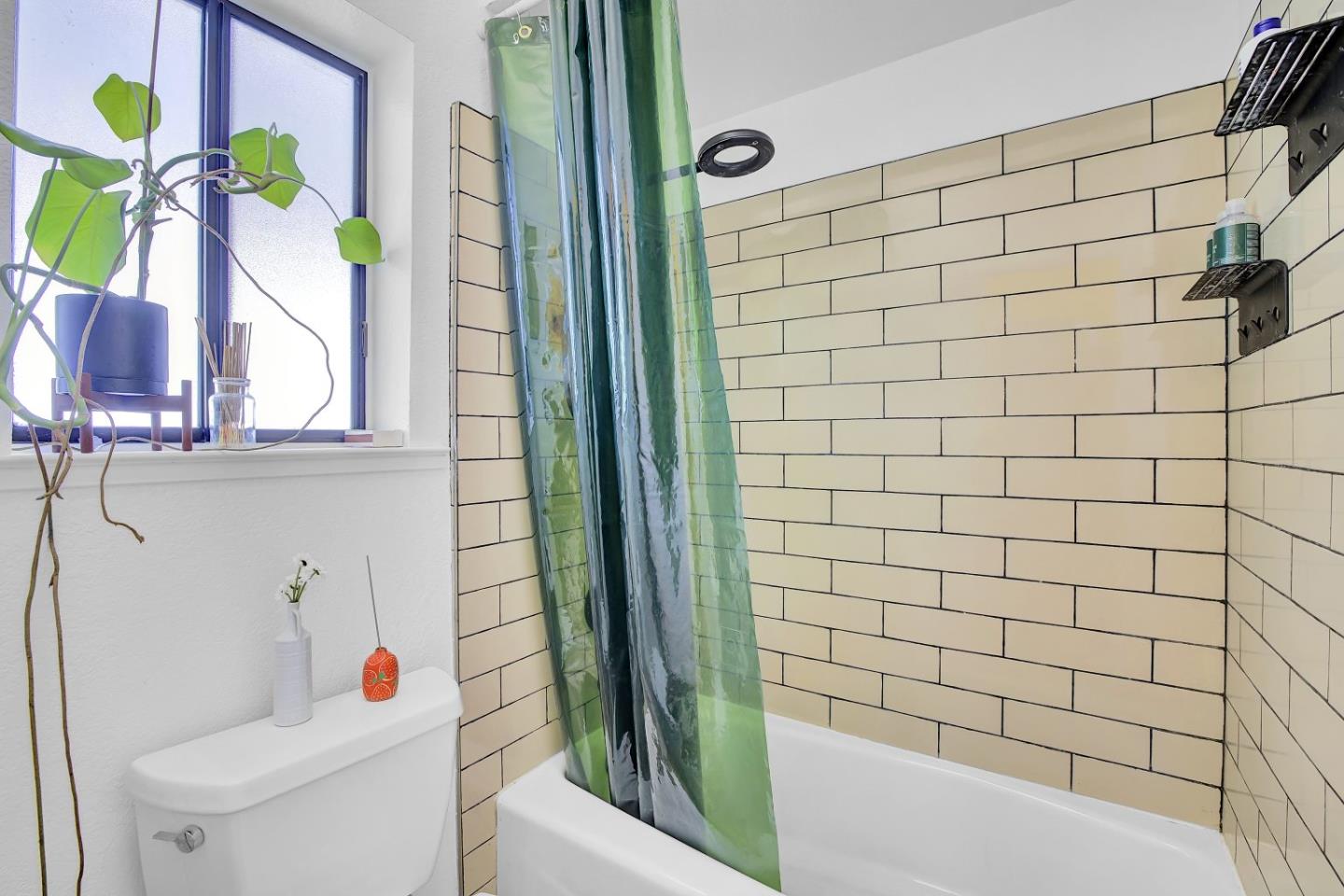 Detail Gallery Image 24 of 37 For 4681 Albany Cir #140,  San Jose,  CA 95129 - 1 Beds | 1 Baths