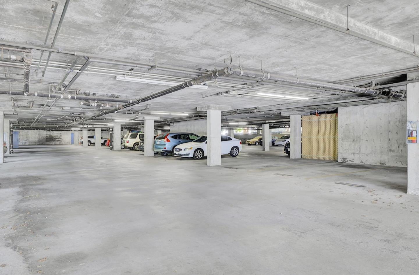 Detail Gallery Image 36 of 37 For 4681 Albany Cir #140,  San Jose,  CA 95129 - 1 Beds | 1 Baths