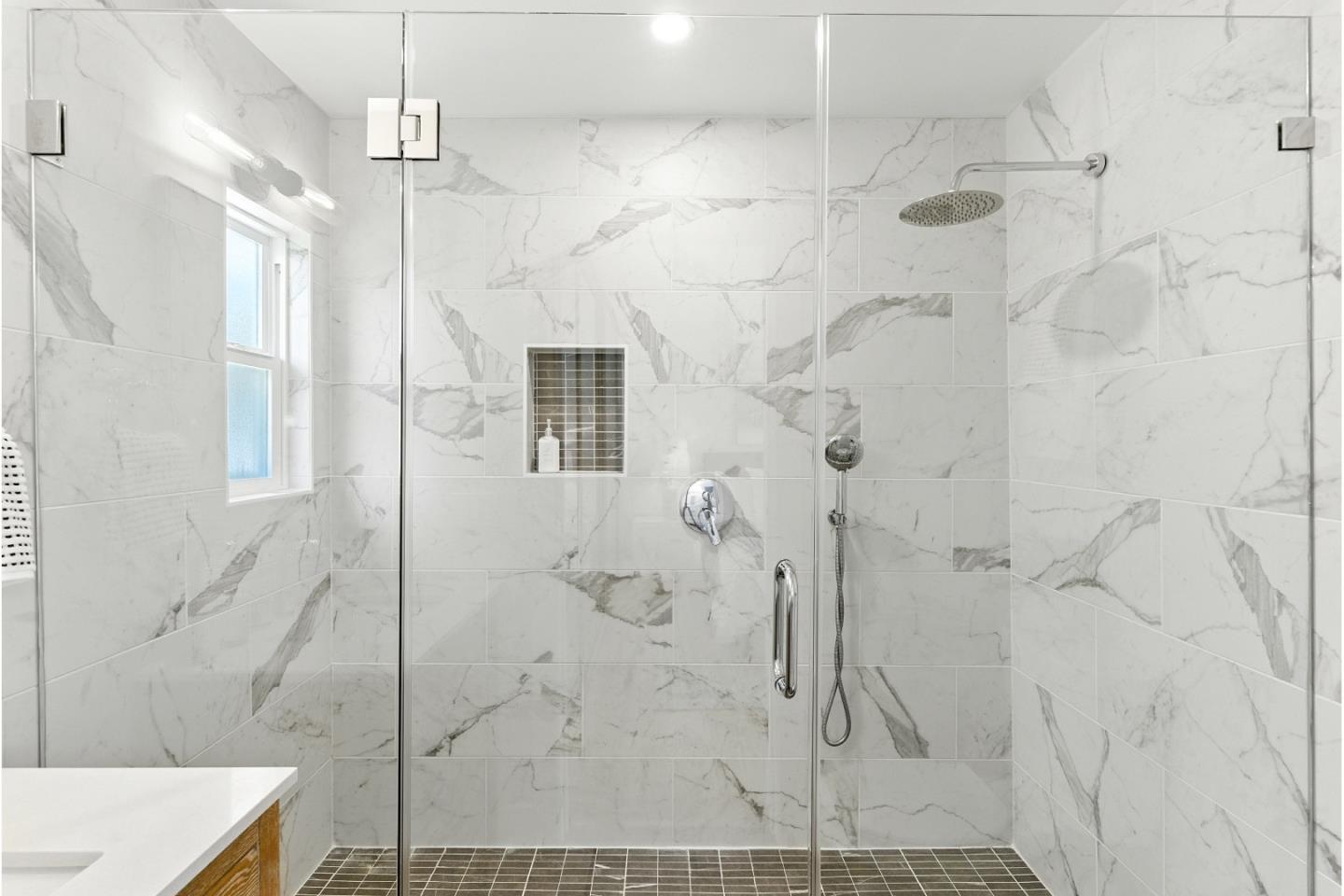 Detail Gallery Image 22 of 56 For 2020 Helena Way, Redwood City,  CA 94061 - 4 Beds | 2 Baths