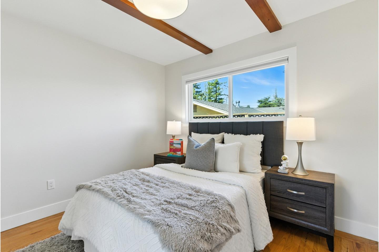 Detail Gallery Image 25 of 56 For 2020 Helena Way, Redwood City,  CA 94061 - 4 Beds | 2 Baths
