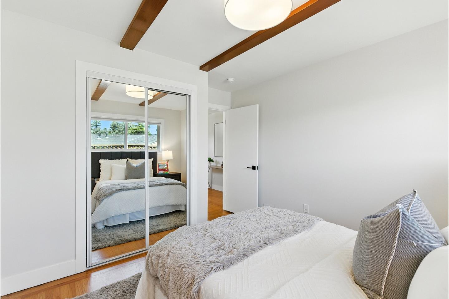 Detail Gallery Image 26 of 56 For 2020 Helena Way, Redwood City,  CA 94061 - 4 Beds | 2 Baths