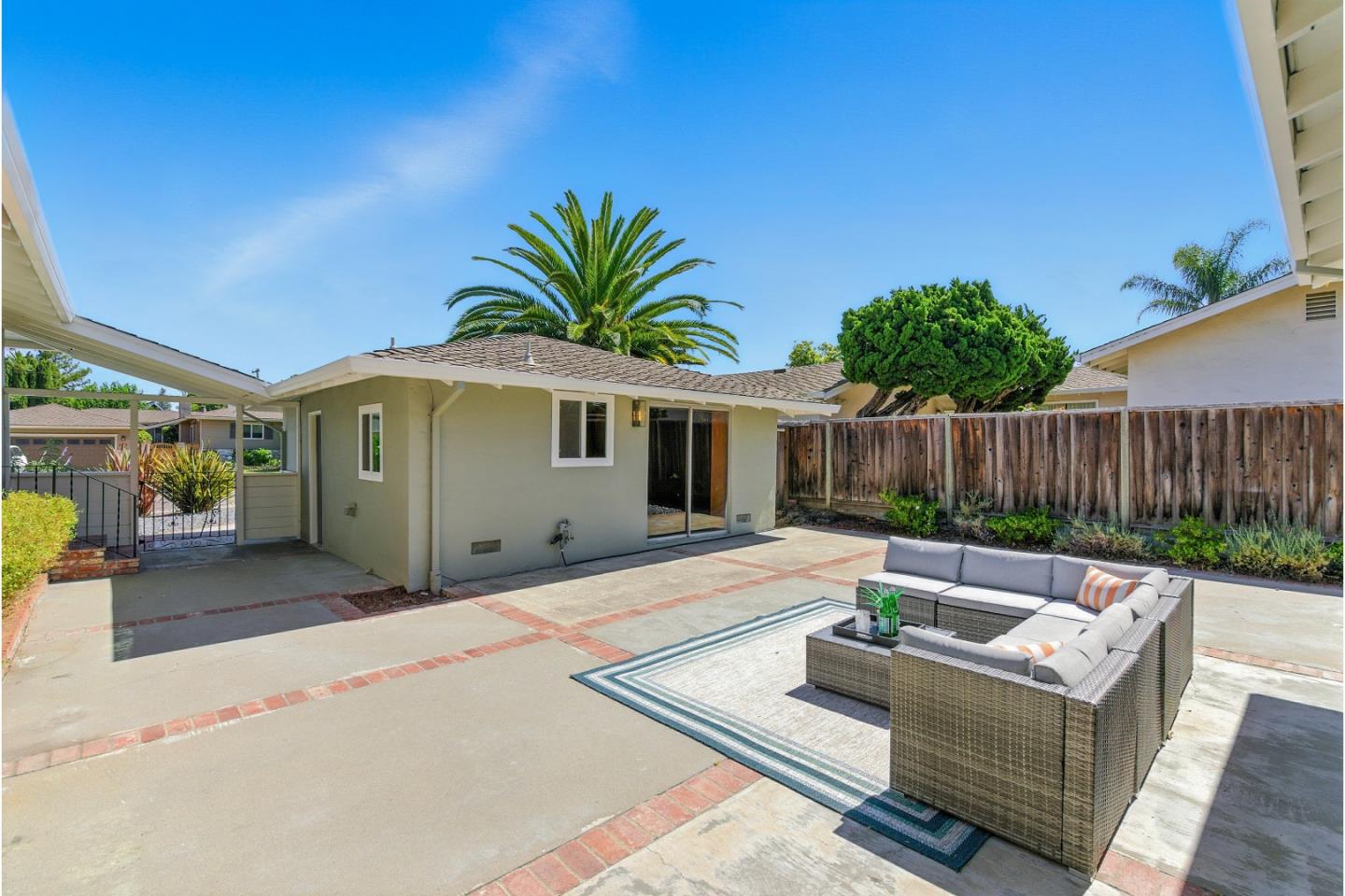 Detail Gallery Image 40 of 56 For 2020 Helena Way, Redwood City,  CA 94061 - 4 Beds | 2 Baths
