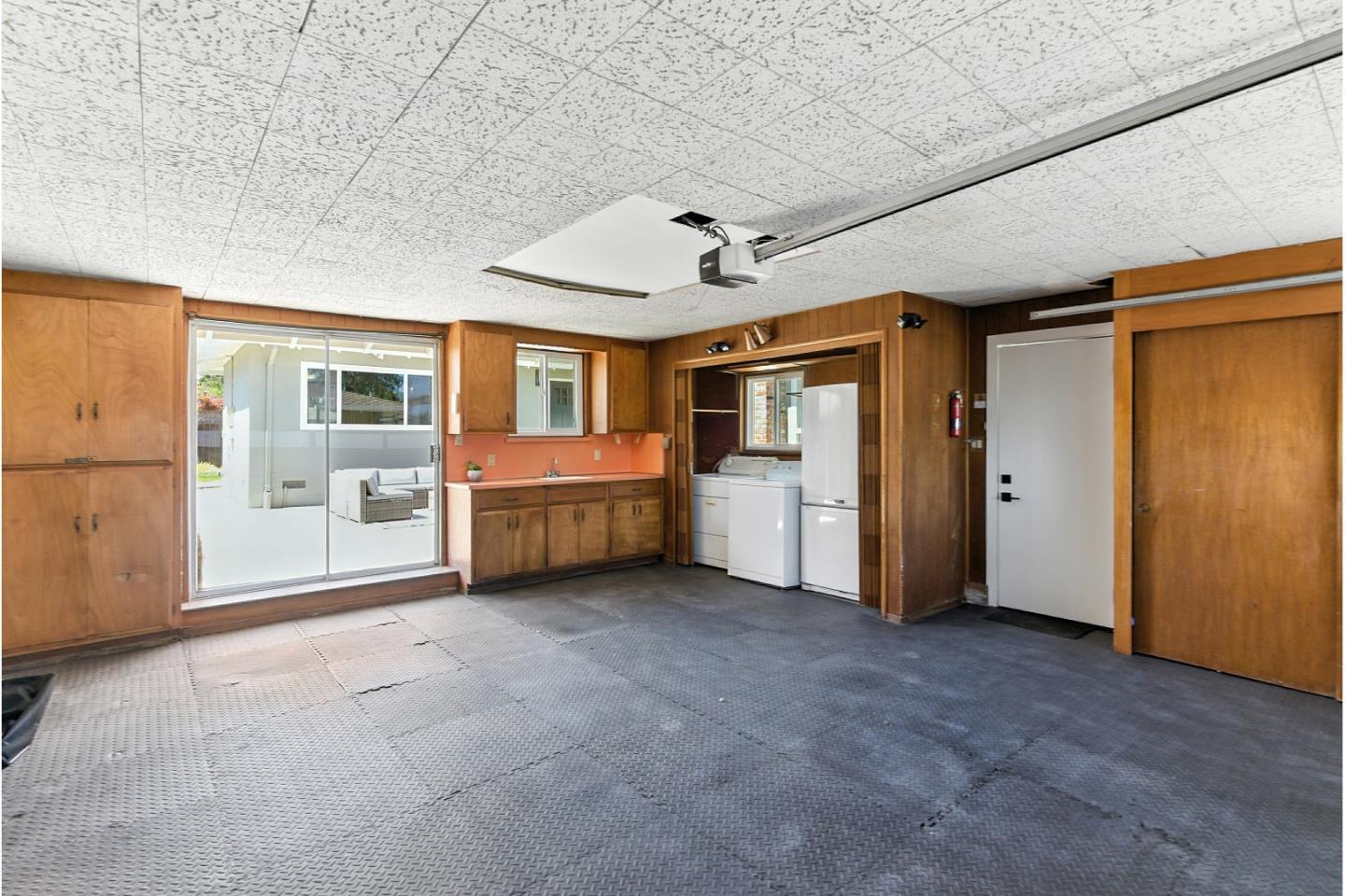 Detail Gallery Image 46 of 56 For 2020 Helena Way, Redwood City,  CA 94061 - 4 Beds | 2 Baths