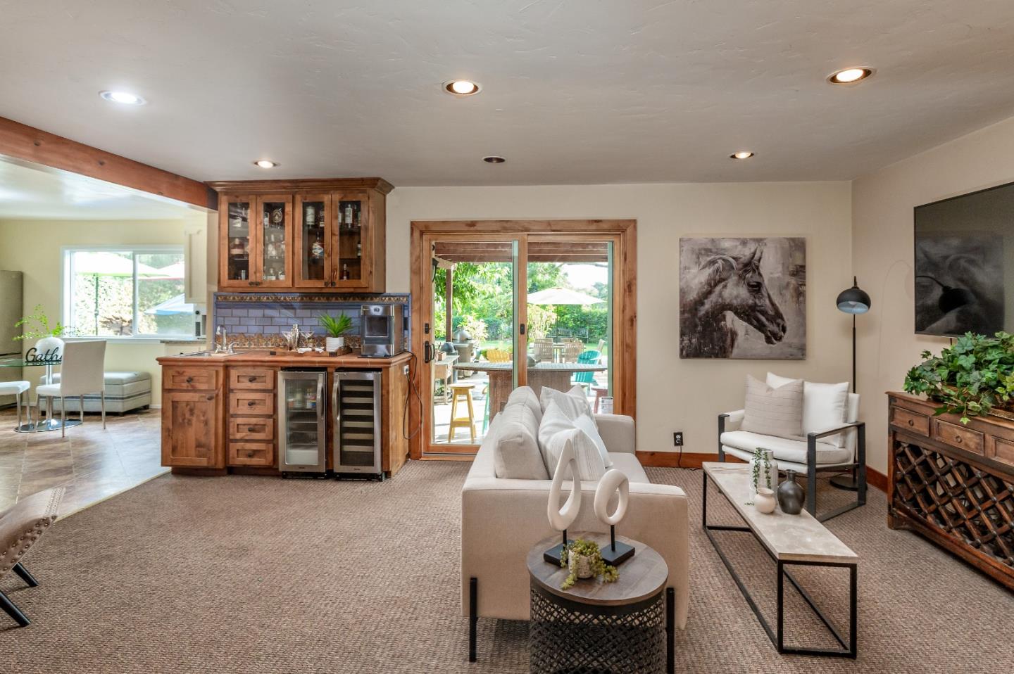 Detail Gallery Image 10 of 32 For 12467 Creekview Ct, San Martin,  CA 95046 - 4 Beds | 3 Baths