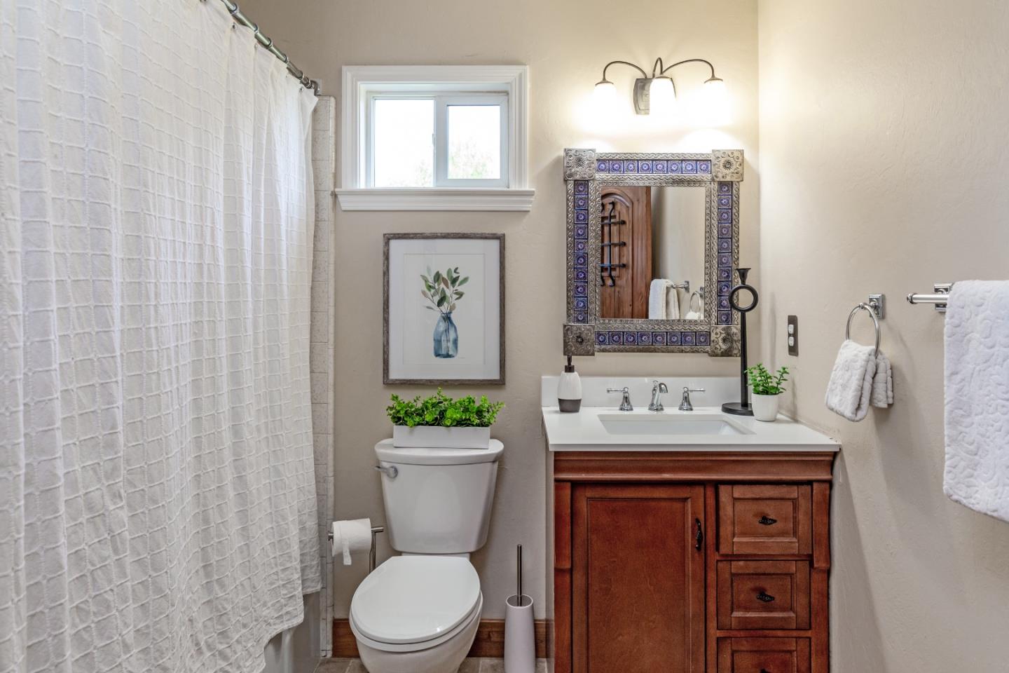 Detail Gallery Image 19 of 32 For 12467 Creekview Ct, San Martin,  CA 95046 - 4 Beds | 3 Baths