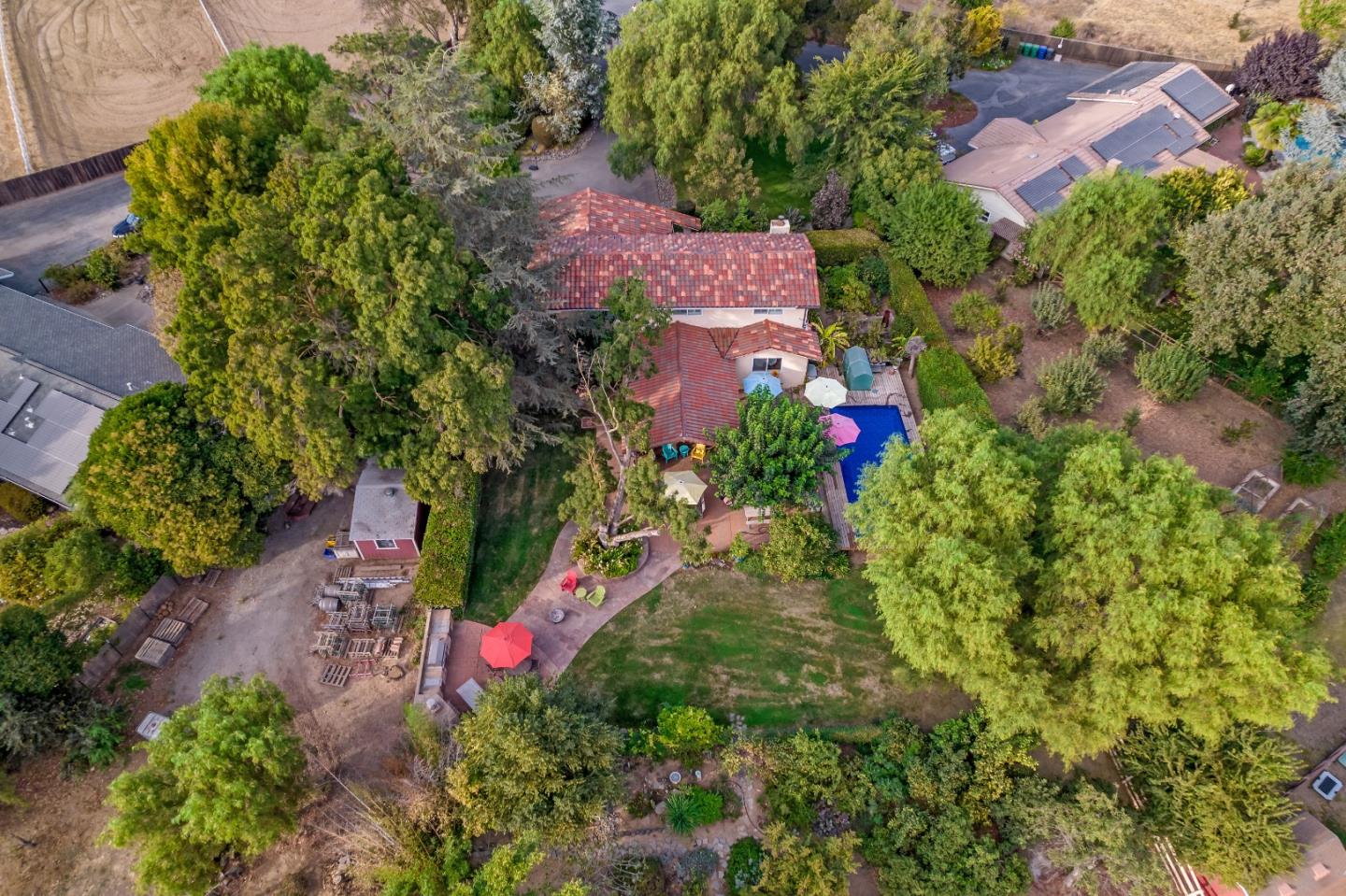 Detail Gallery Image 26 of 32 For 12467 Creekview Ct, San Martin,  CA 95046 - 4 Beds | 3 Baths