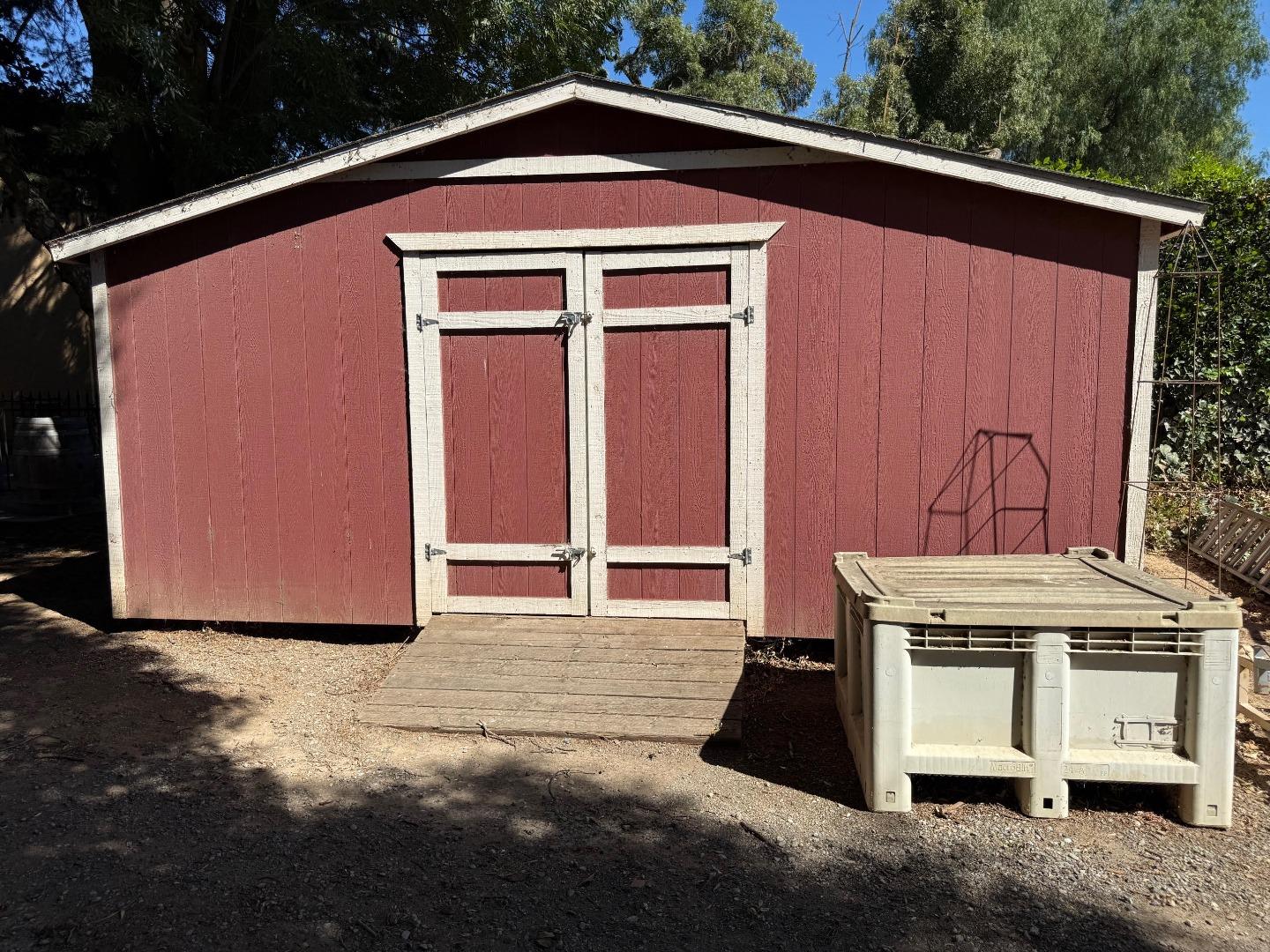 Detail Gallery Image 27 of 32 For 12467 Creekview Ct, San Martin,  CA 95046 - 4 Beds | 3 Baths