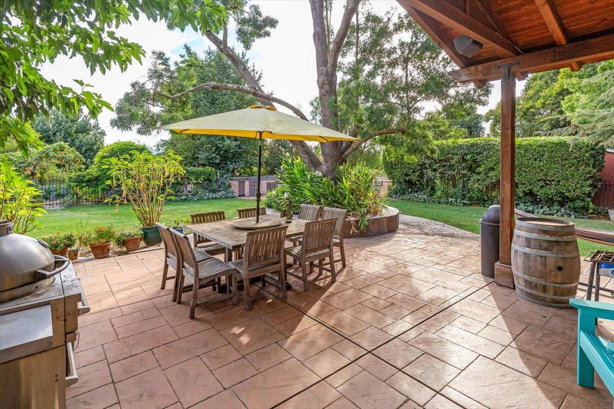 Detail Gallery Image 5 of 32 For 12467 Creekview Ct, San Martin,  CA 95046 - 4 Beds | 3 Baths