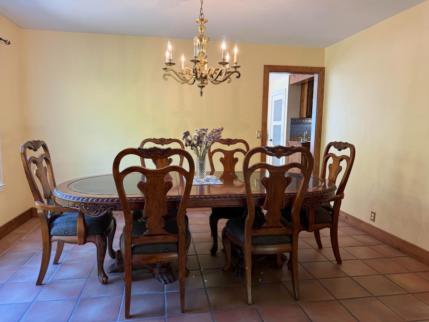 Detail Gallery Image 8 of 32 For 12467 Creekview Ct, San Martin,  CA 95046 - 4 Beds | 3 Baths