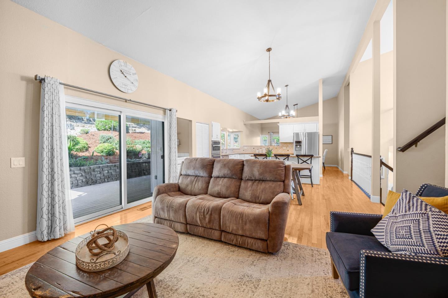 Detail Gallery Image 16 of 45 For 1620 Welburn Ave, Gilroy,  CA 95020 - 3 Beds | 2/1 Baths