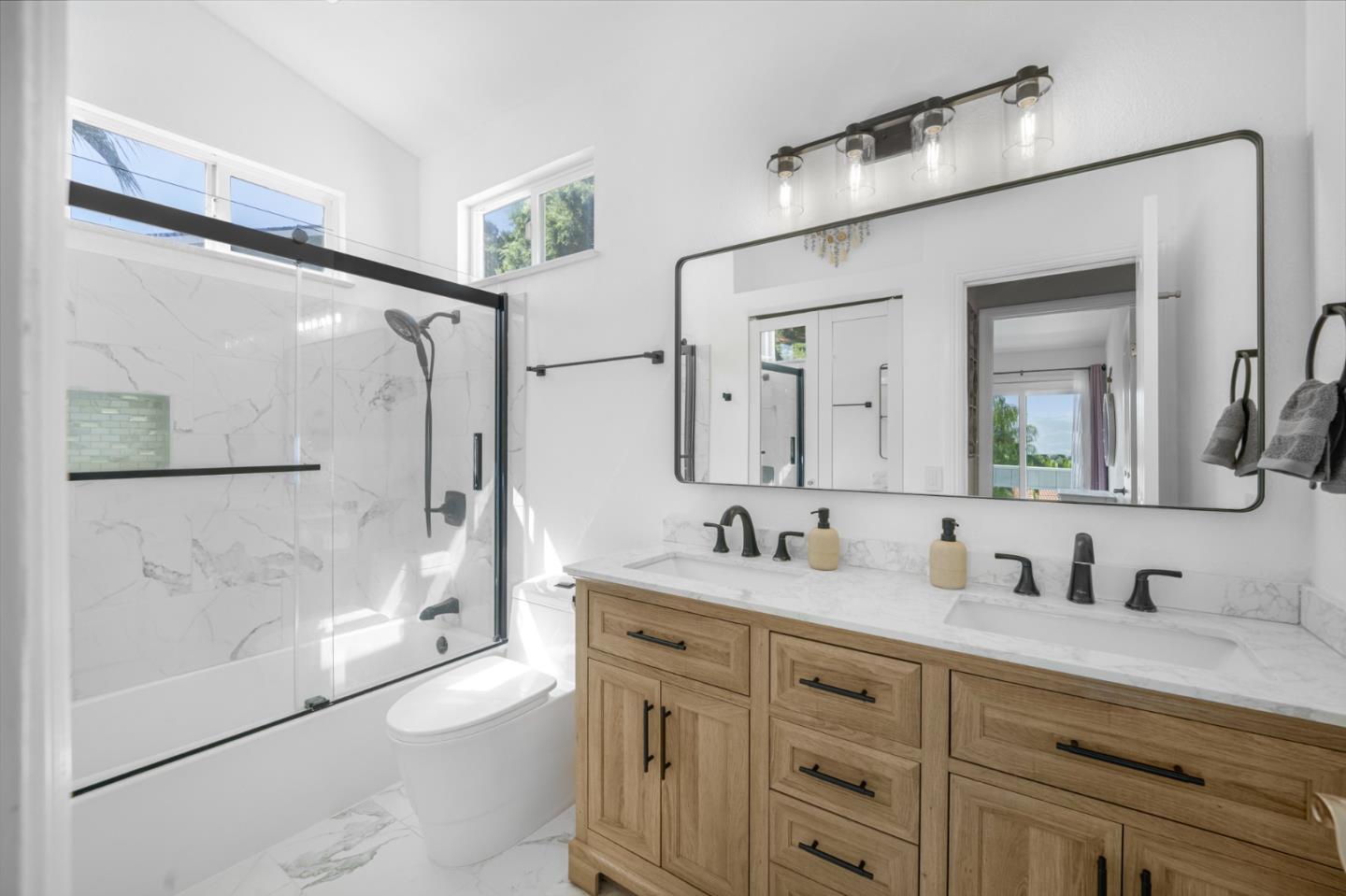Detail Gallery Image 21 of 45 For 1620 Welburn Ave, Gilroy,  CA 95020 - 3 Beds | 2/1 Baths