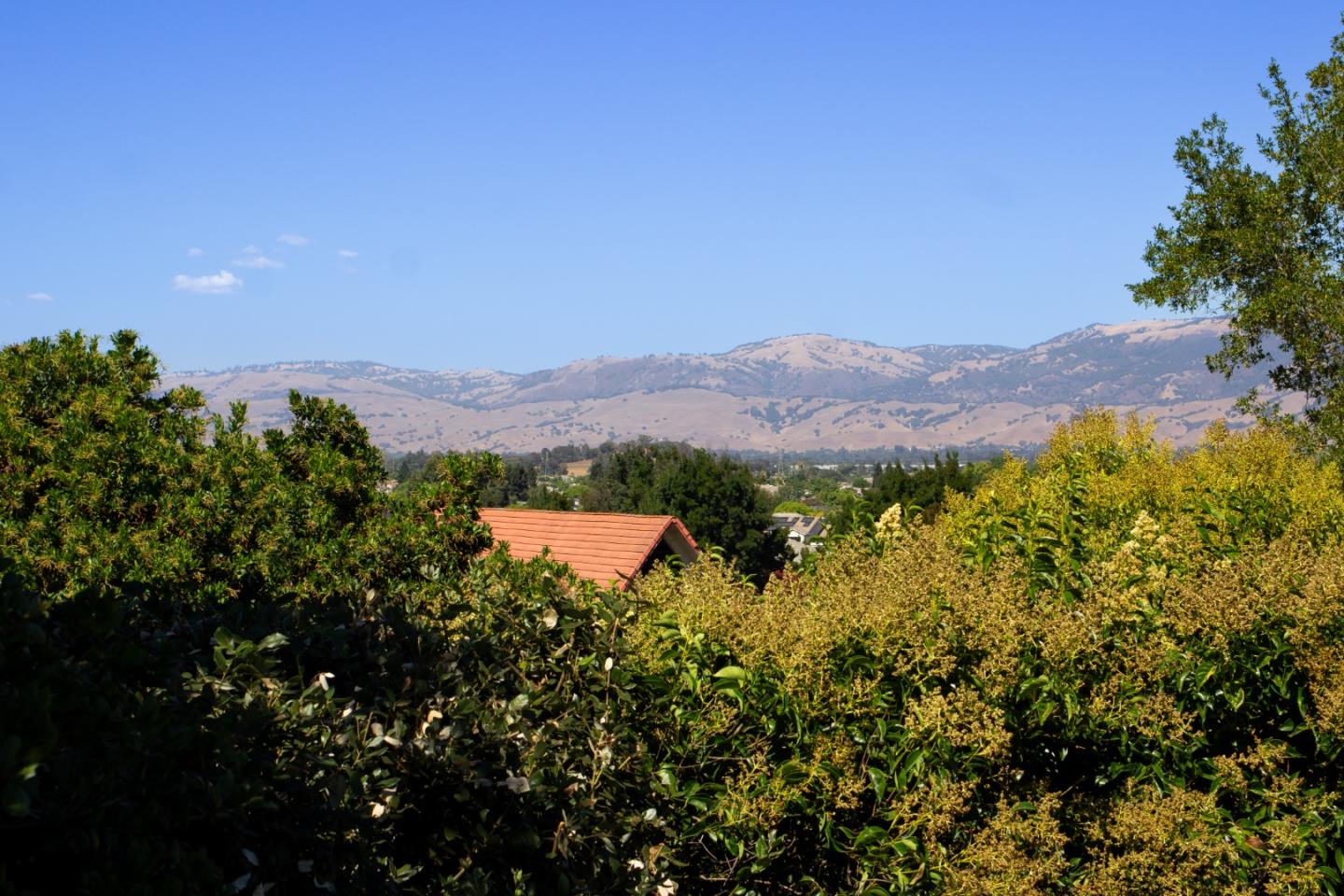 Detail Gallery Image 37 of 45 For 1620 Welburn Ave, Gilroy,  CA 95020 - 3 Beds | 2/1 Baths