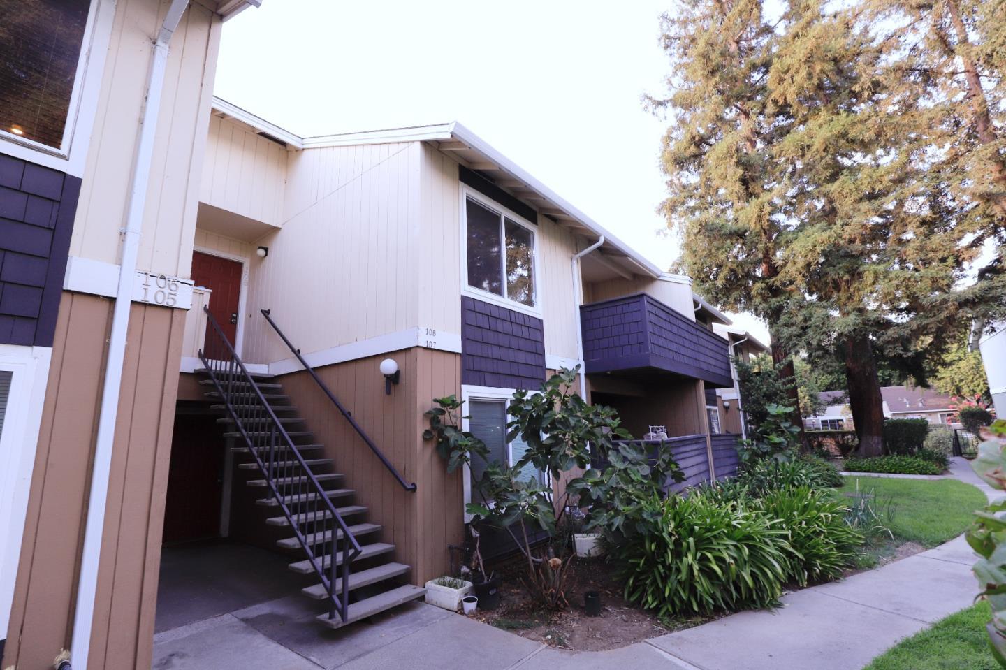 Detail Gallery Image 2 of 30 For 2599 Easton Ln #108,  San Jose,  CA 95133 - 2 Beds | 2 Baths