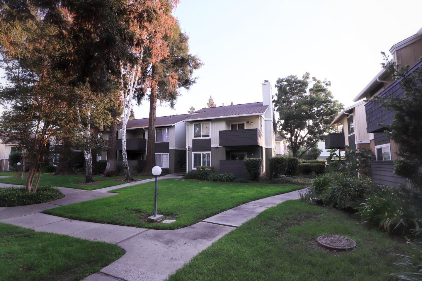 Detail Gallery Image 24 of 30 For 2599 Easton Ln #108,  San Jose,  CA 95133 - 2 Beds | 2 Baths