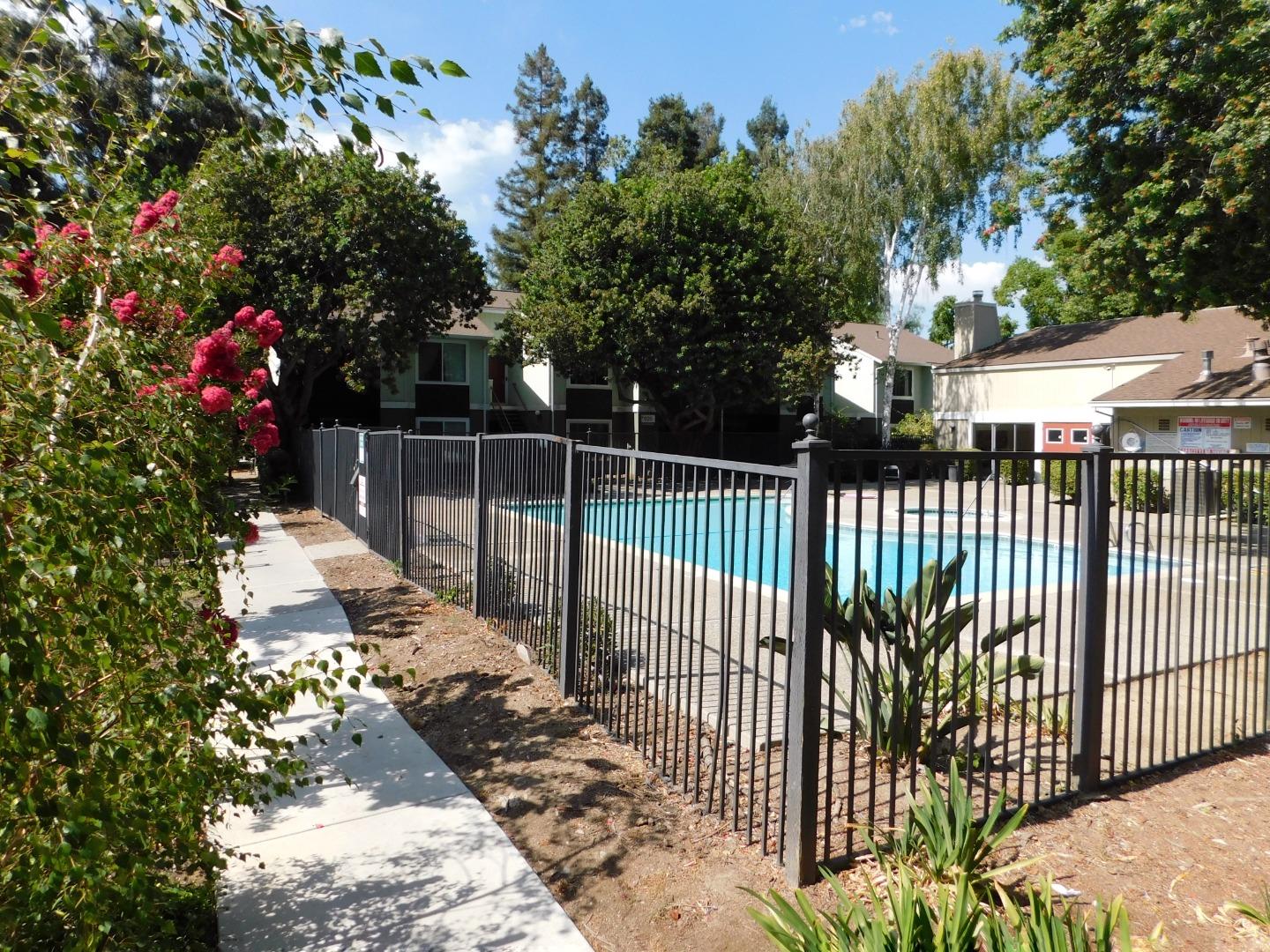 Detail Gallery Image 27 of 30 For 2599 Easton Ln #108,  San Jose,  CA 95133 - 2 Beds | 2 Baths