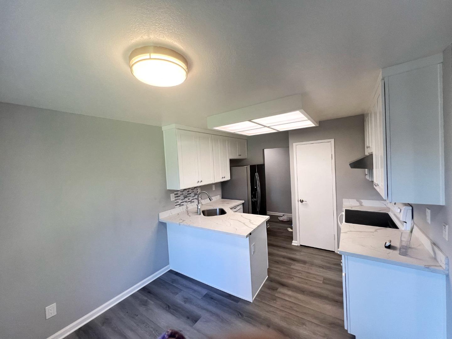 Detail Gallery Image 5 of 30 For 2599 Easton Ln #108,  San Jose,  CA 95133 - 2 Beds | 2 Baths