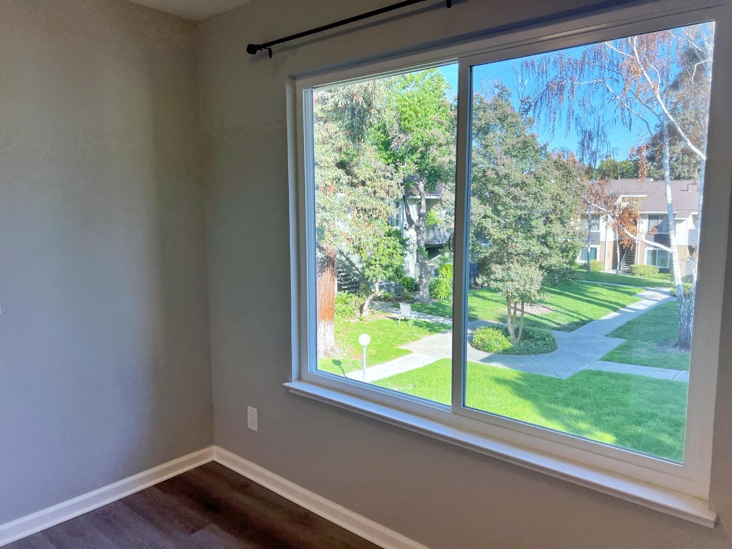Detail Gallery Image 8 of 30 For 2599 Easton Ln #108,  San Jose,  CA 95133 - 2 Beds | 2 Baths