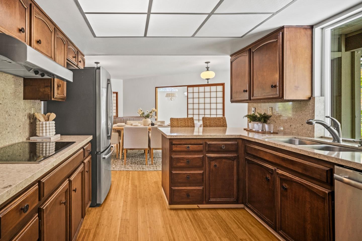 Detail Gallery Image 14 of 42 For 10 Wyndemere Vale, Monterey,  CA 93940 - 3 Beds | 2 Baths