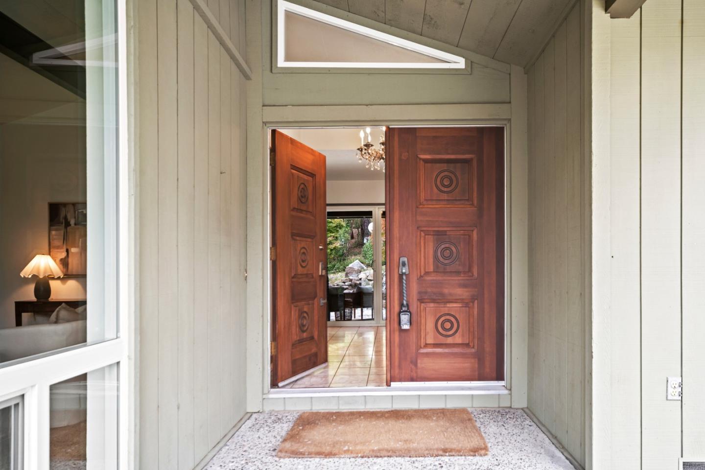 Detail Gallery Image 2 of 42 For 10 Wyndemere Vale, Monterey,  CA 93940 - 3 Beds | 2 Baths