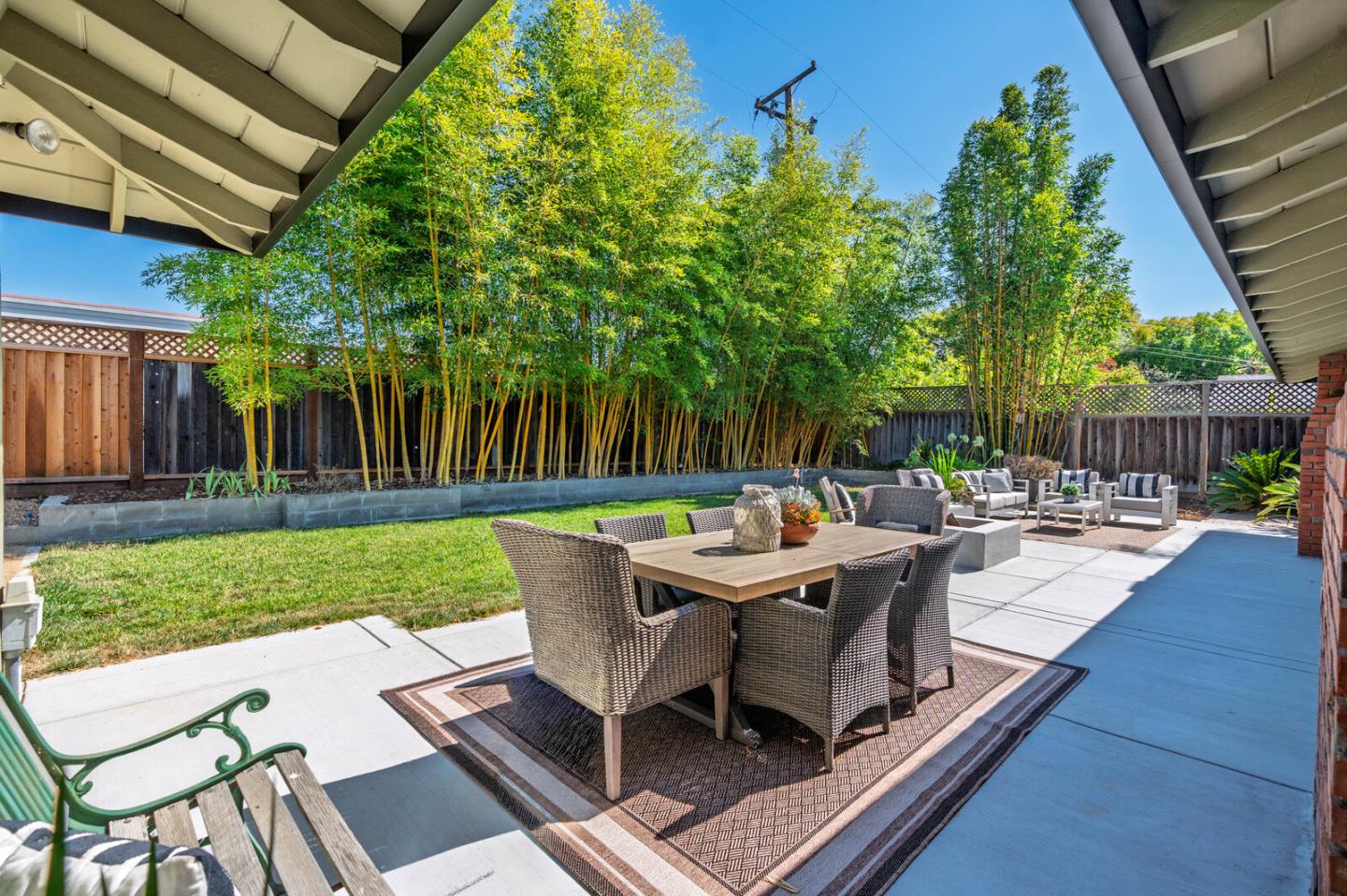Detail Gallery Image 22 of 26 For 1981 Newcastle Dr, Los Altos,  CA 94024 - 4 Beds | 2/1 Baths
