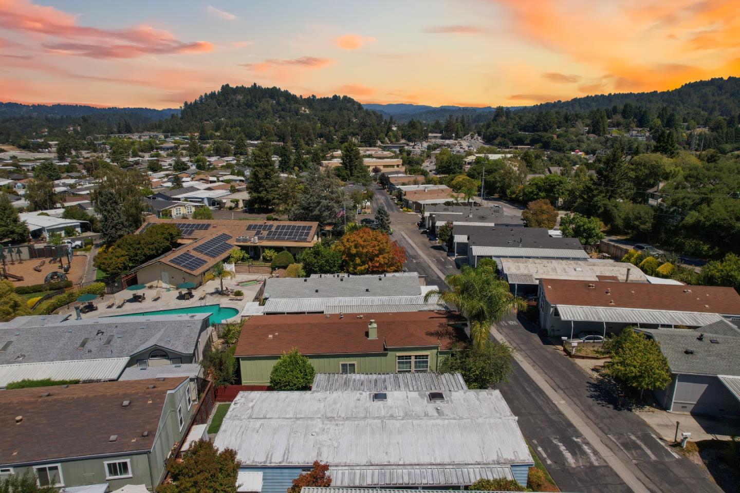 Detail Gallery Image 79 of 80 For 444 Whispering Pines Dr #89,  Scotts Valley,  CA 95066 - 2 Beds | 2 Baths