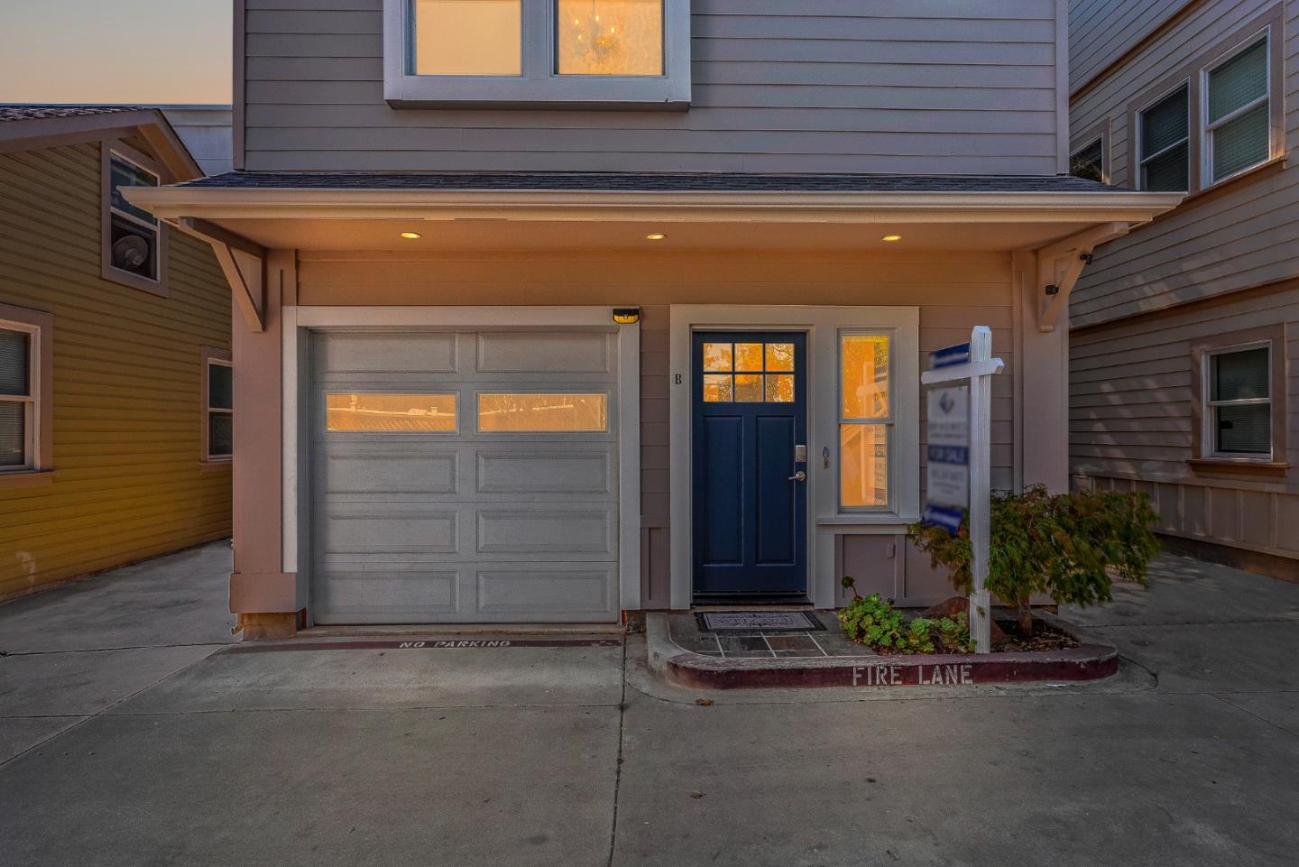 Detail Gallery Image 25 of 37 For 411 Broadway #B,  Santa Cruz,  CA 95060 - 3 Beds | 2 Baths