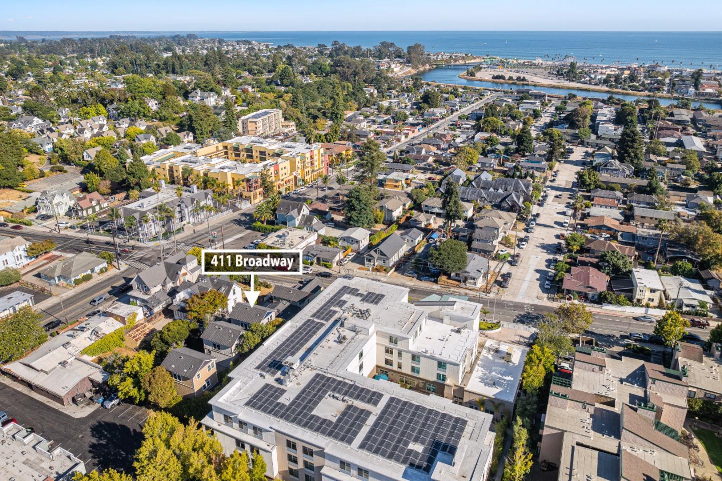 Detail Gallery Image 33 of 37 For 411 Broadway #B,  Santa Cruz,  CA 95060 - 3 Beds | 2 Baths