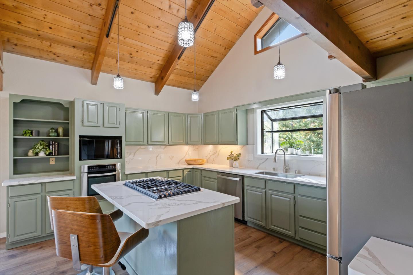 Detail Gallery Image 8 of 45 For 500 Troy Rd, Boulder Creek,  CA 95006 - 3 Beds | 2 Baths
