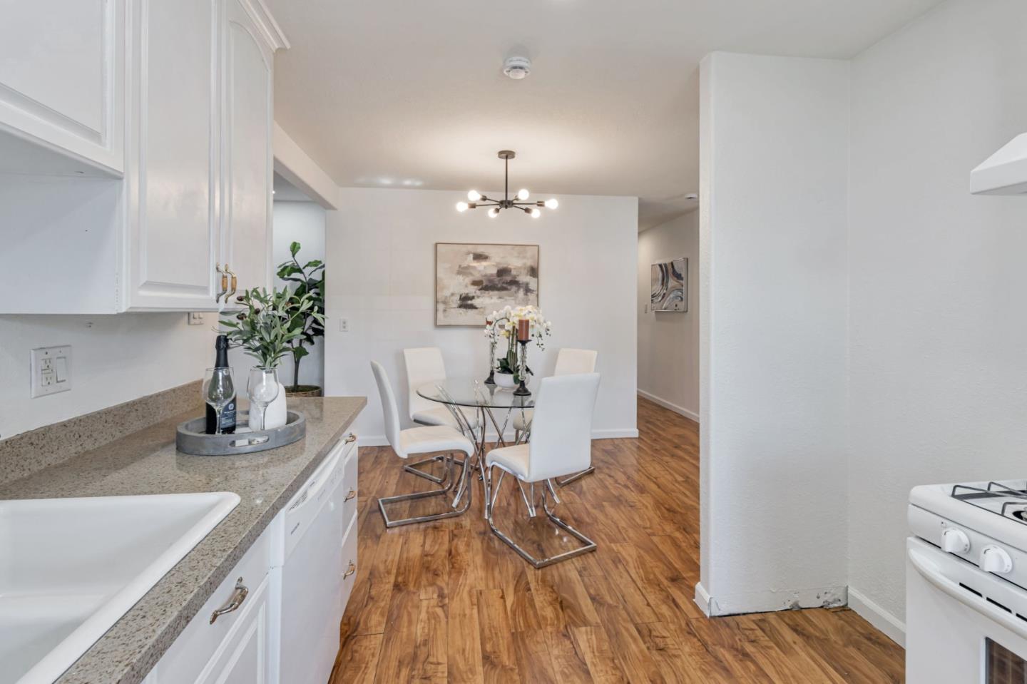 Detail Gallery Image 15 of 38 For 4692 Symphony Ln, San Jose,  CA 95111 - 3 Beds | 2 Baths