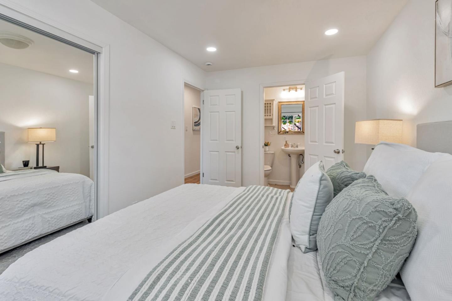 Detail Gallery Image 23 of 38 For 4692 Symphony Ln, San Jose,  CA 95111 - 3 Beds | 2 Baths