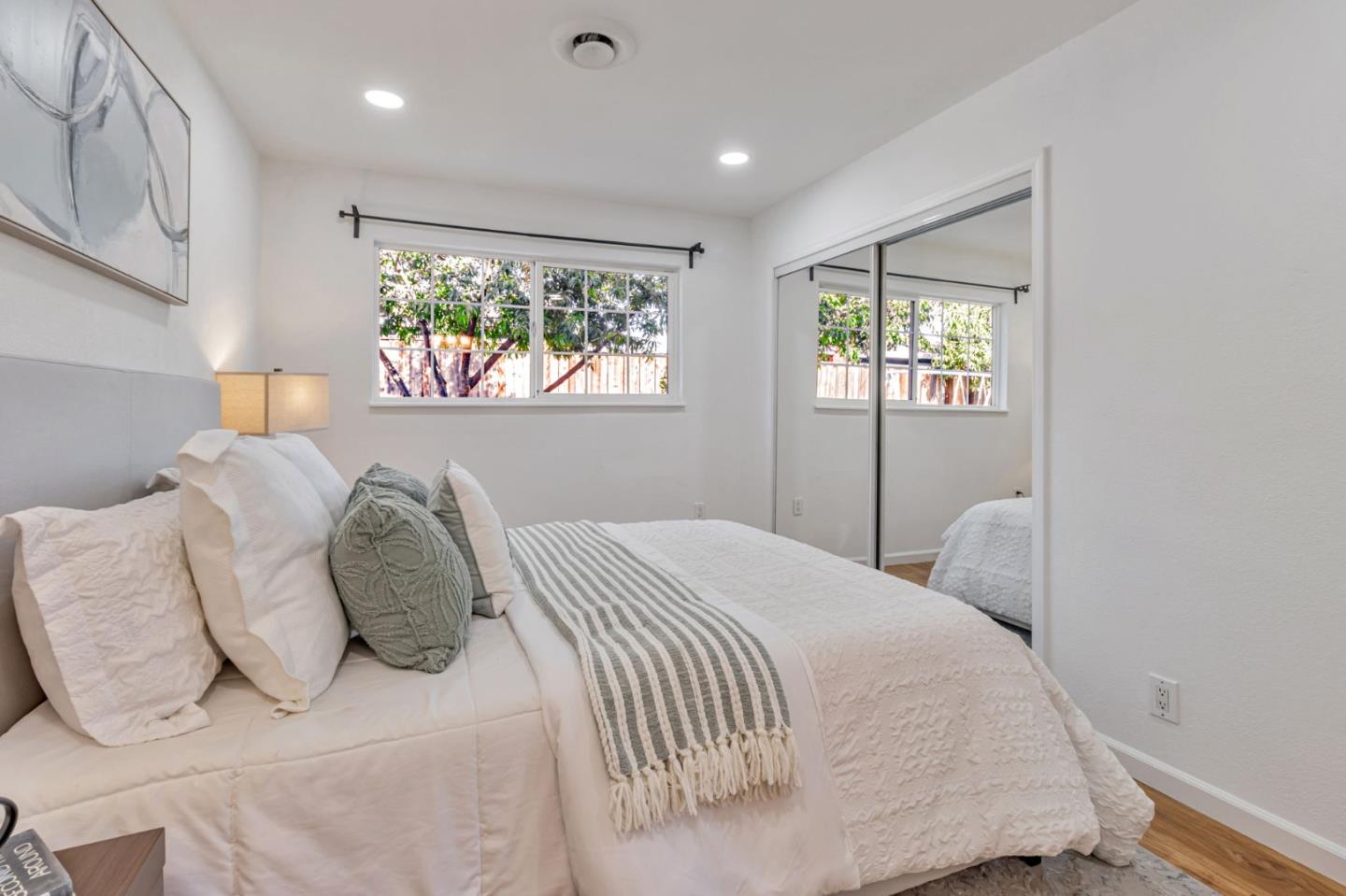 Detail Gallery Image 24 of 38 For 4692 Symphony Ln, San Jose,  CA 95111 - 3 Beds | 2 Baths