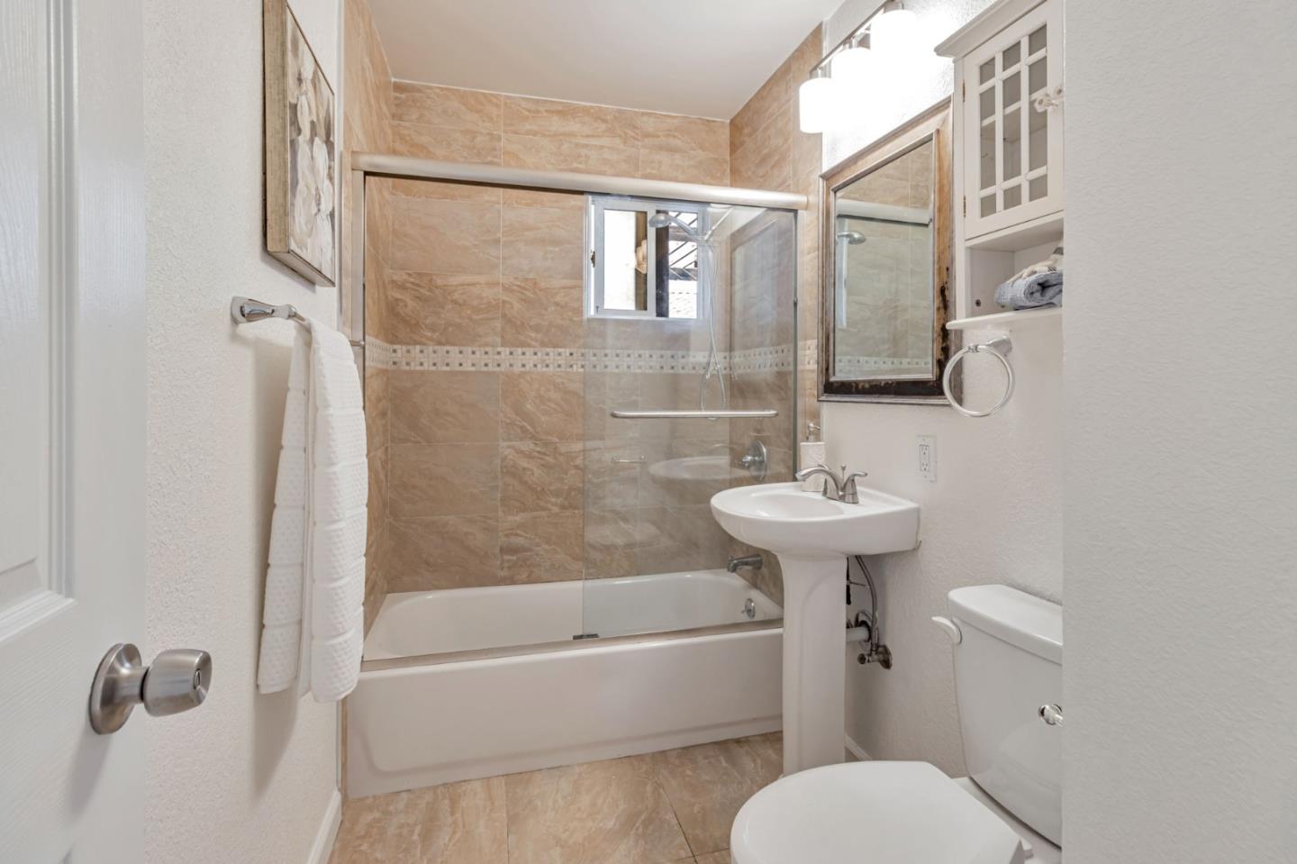 Detail Gallery Image 26 of 38 For 4692 Symphony Ln, San Jose,  CA 95111 - 3 Beds | 2 Baths