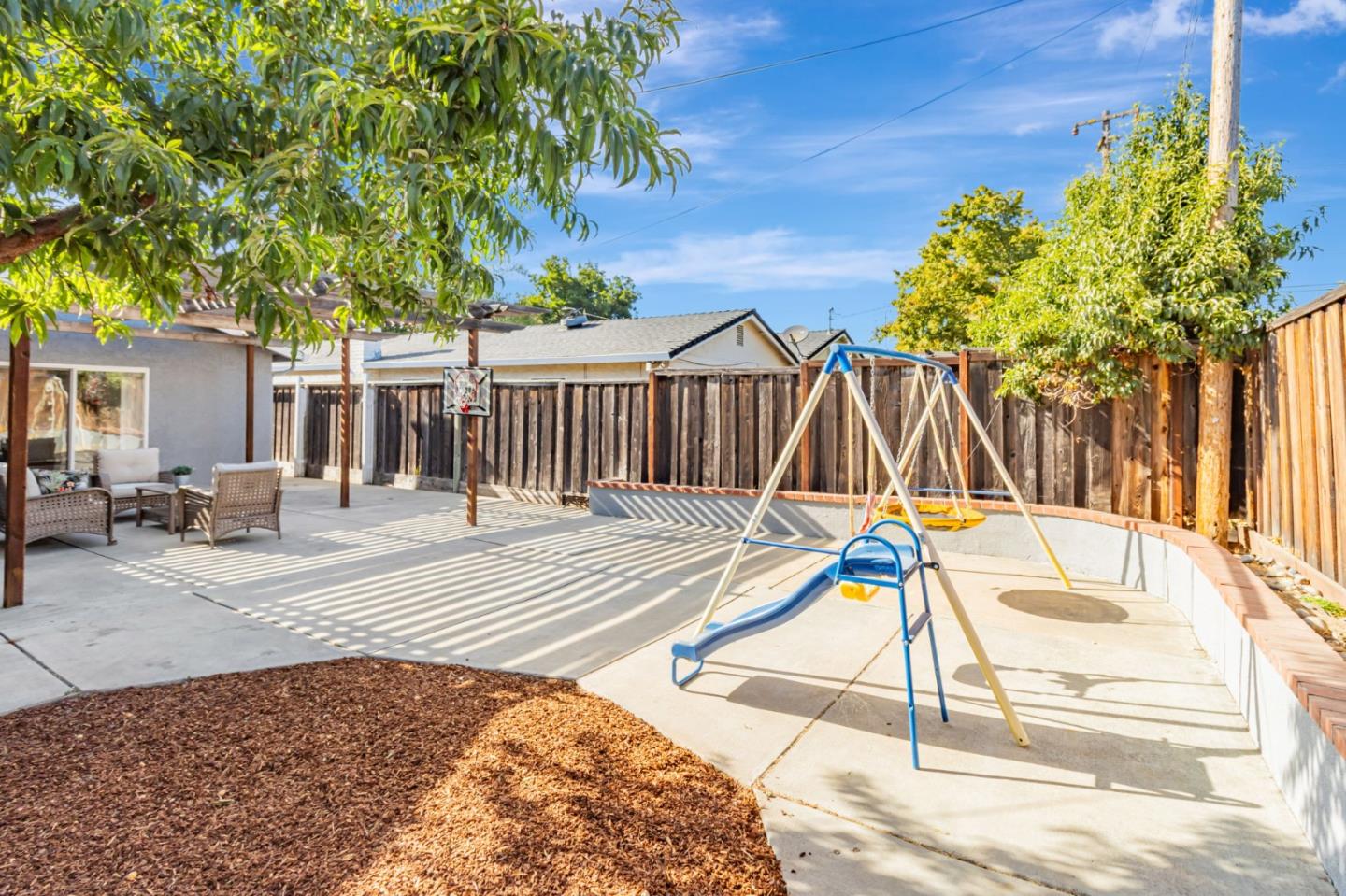 Detail Gallery Image 37 of 38 For 4692 Symphony Ln, San Jose,  CA 95111 - 3 Beds | 2 Baths