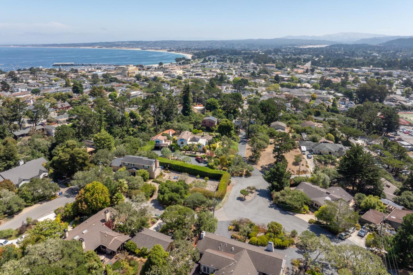 Detail Gallery Image 28 of 29 For 1 El Caminito Del Sur, Monterey,  CA 93940 - 3 Beds | 2 Baths
