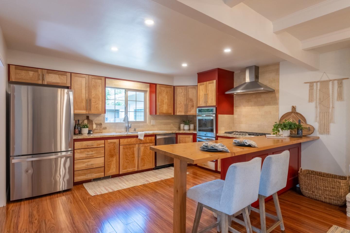 Detail Gallery Image 8 of 29 For 1 El Caminito Del Sur, Monterey,  CA 93940 - 3 Beds | 2 Baths