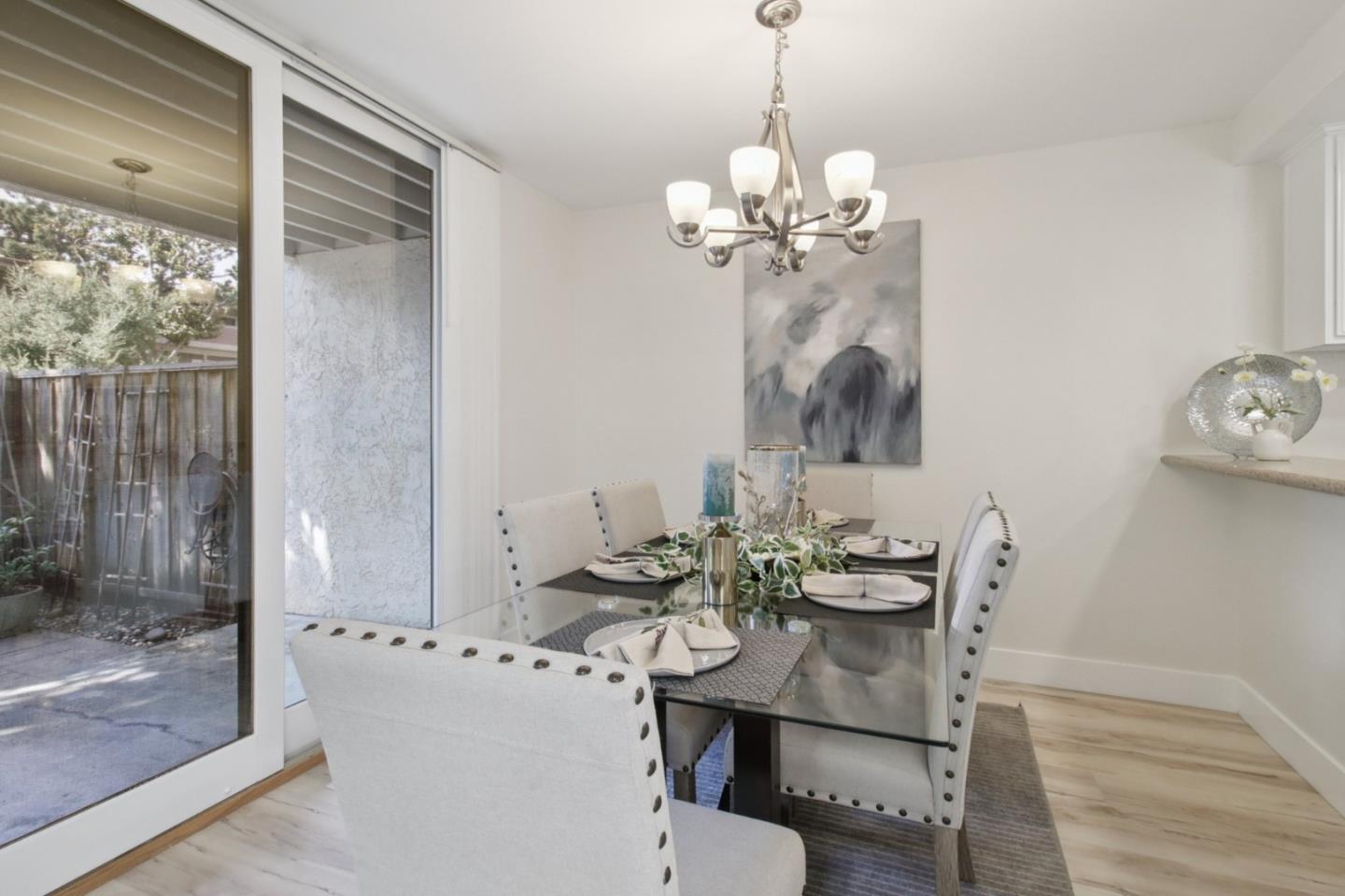 Detail Gallery Image 10 of 29 For 70 Union Pl, Campbell,  CA 95008 - 3 Beds | 2 Baths