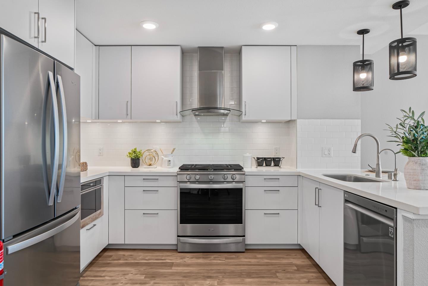 Detail Gallery Image 8 of 37 For 1048 Monroe Street #218,  Santa Clara,  CA 95050 - 1 Beds | 1 Baths