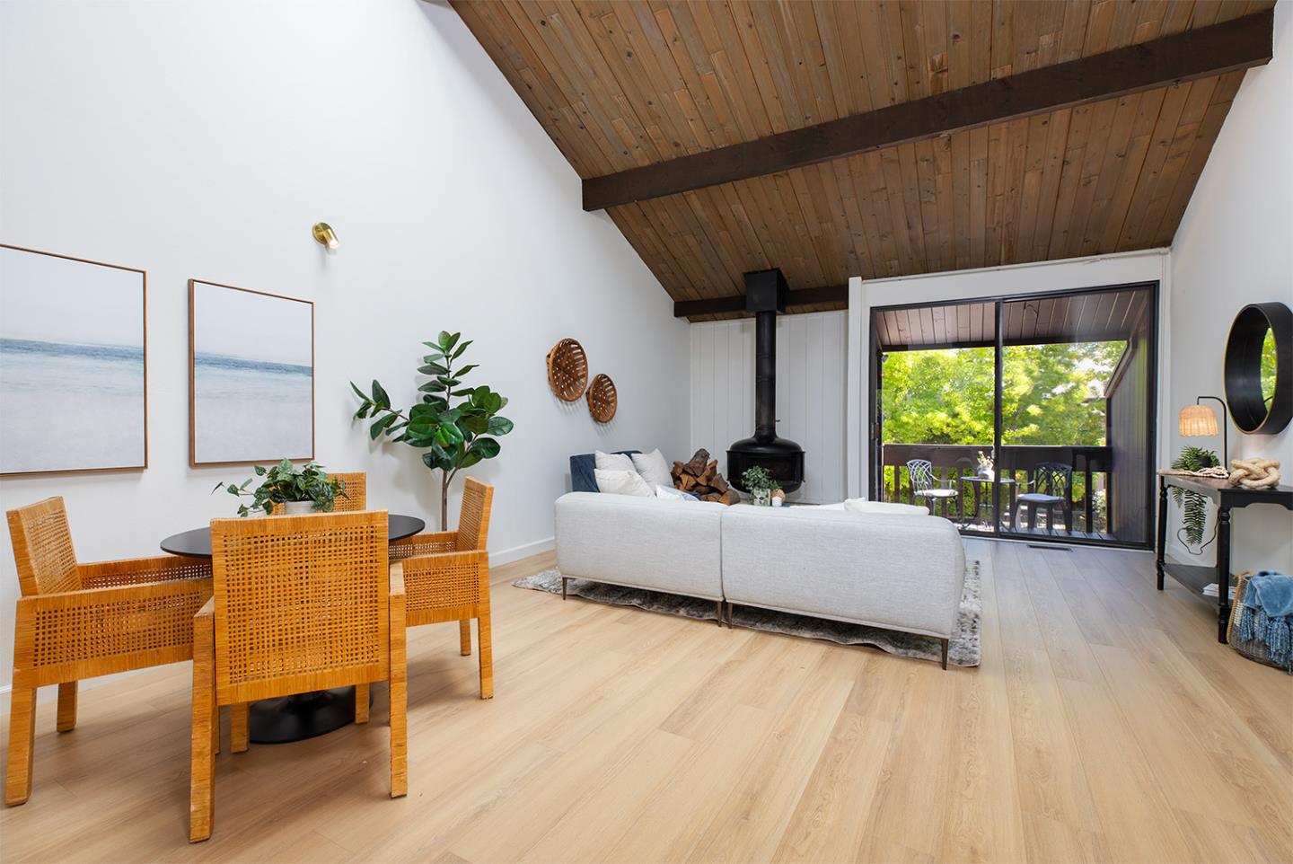 Detail Gallery Image 14 of 28 For 116 Shelter Lagoon Dr, Santa Cruz,  CA 95060 - 2 Beds | 1/1 Baths