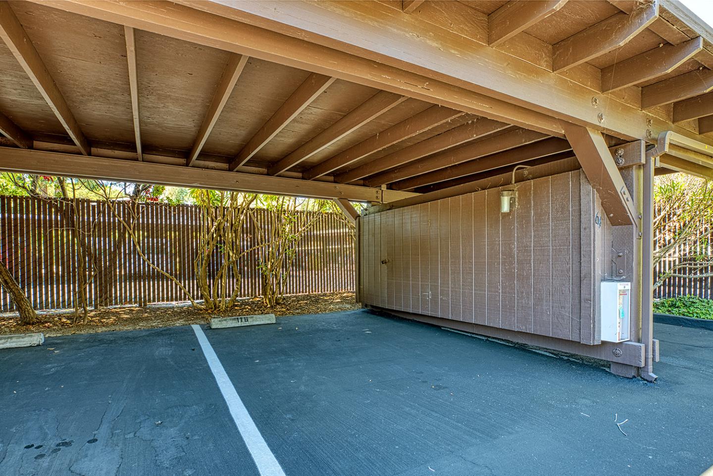 Detail Gallery Image 24 of 28 For 116 Shelter Lagoon Dr, Santa Cruz,  CA 95060 - 2 Beds | 1/1 Baths