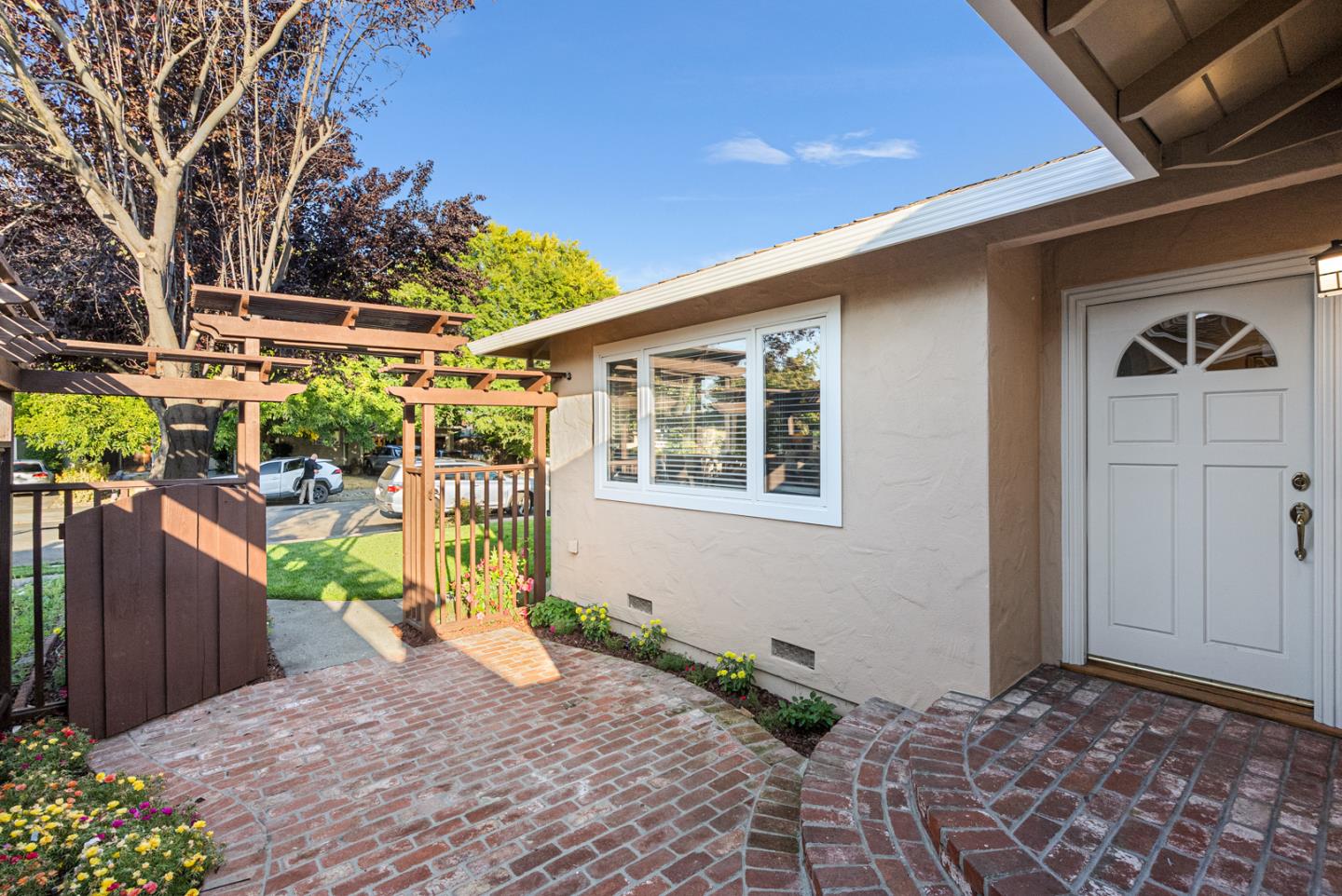 Detail Gallery Image 4 of 36 For 3131 Woodcrest Dr, San Jose,  CA 95118 - 3 Beds | 3 Baths